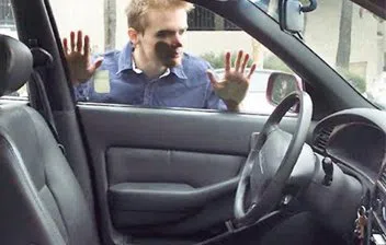 Jersey City Expert Locksmith Jersey City, NJ 201-374-9441 - 15a-Keys-Locked-In-Car